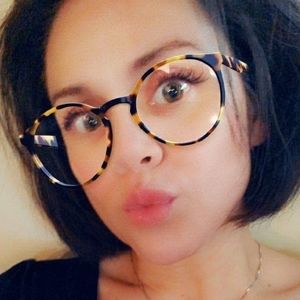 Meet your Posher, Heather